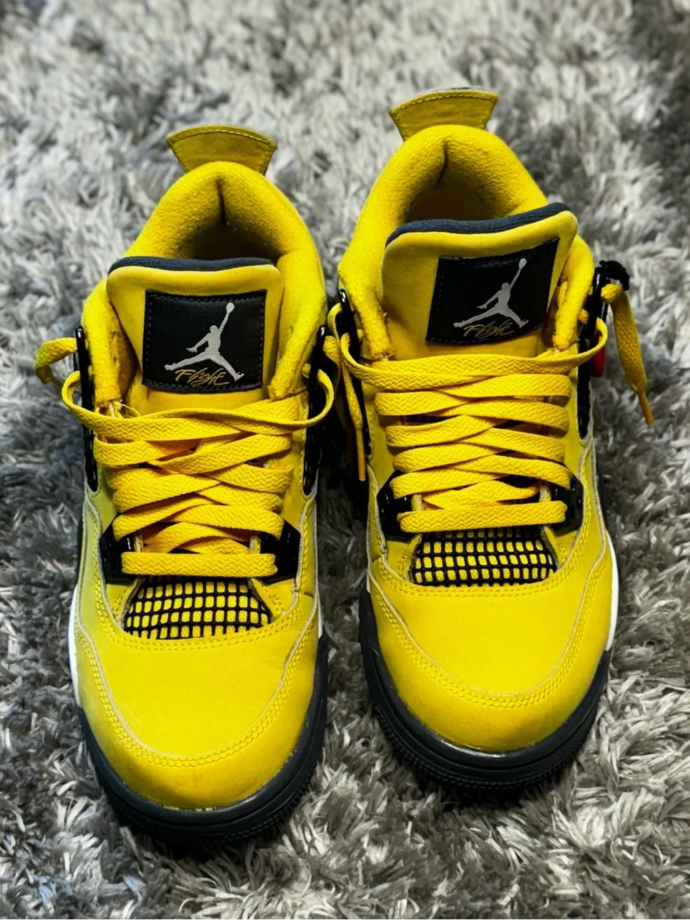 Nike Air Jordan 4 Retro 'Lightning' 2021  Size:5.5Y (Fits:Women’s 7 | Men’s 5.5)